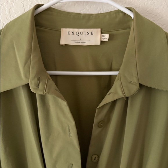 Elegant Olive Green and White Dress - Picture 4 of 4